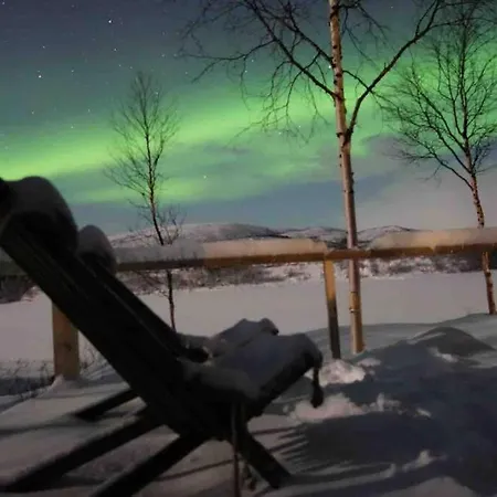 Chalé Aurora Moekki Kylpyaltaalla Lapissa Tenojoen Rannassa Nuorgam
