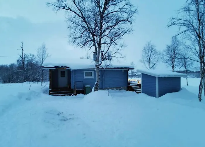 Domek alpejski Aurora Moekki Porealtaalla Lapissa Tenojoen Rannassa *